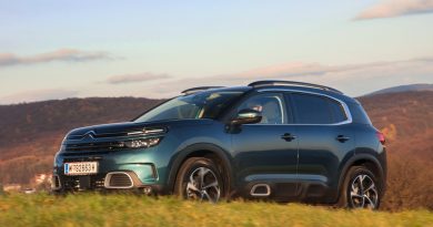 Test: Citroën C5 Aircross Shine BlueHDi 130 EAT8 Test: Citroën C5 Aircross Shine BlueHDi 130 EAT8